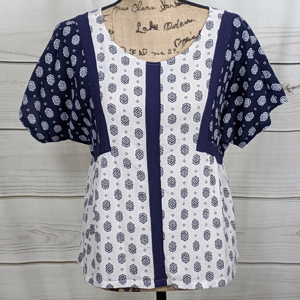 TWO By VINCE CAMUTO Blue/White 100% Cotton Blouse